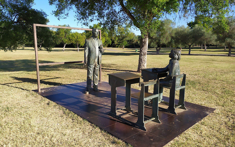 Monumento al Maestro