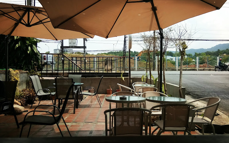 Limb Coffee & Bistro