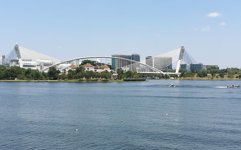 Cyberjaya Lakeside