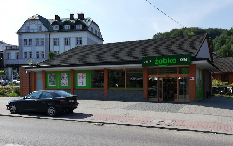 Żabka | Prosto z pieca