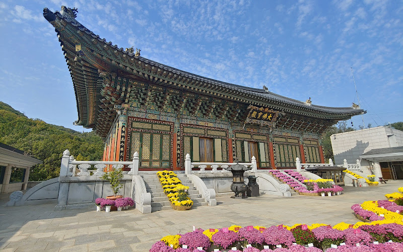 Gwanmunsa Temple