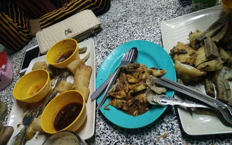 Kak Wea Bistro