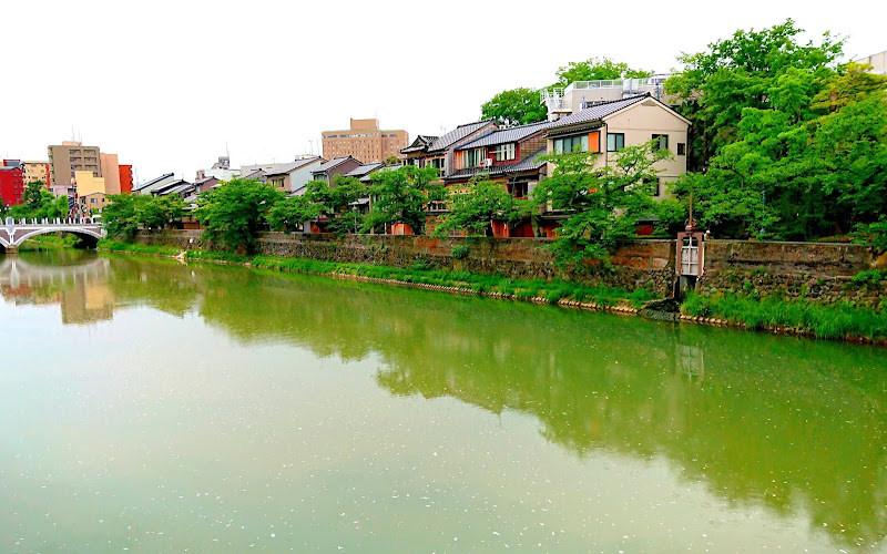 主計町茶屋街（伝統的建造物群保存地区）