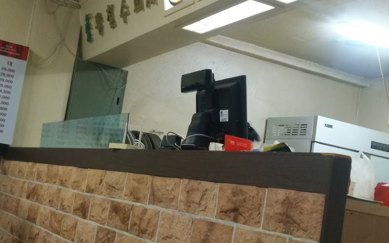 황철수피자죽산점