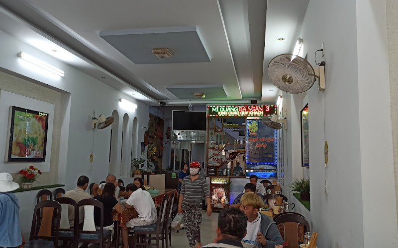 Mỳ Quảng Bà Châu