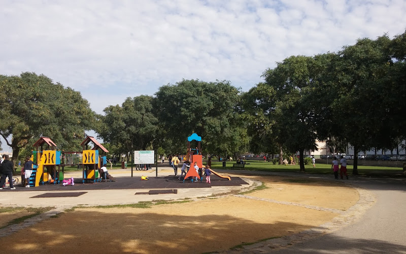 オエステ・カルモナ・パエス公園