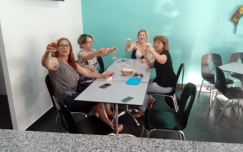 Status Café