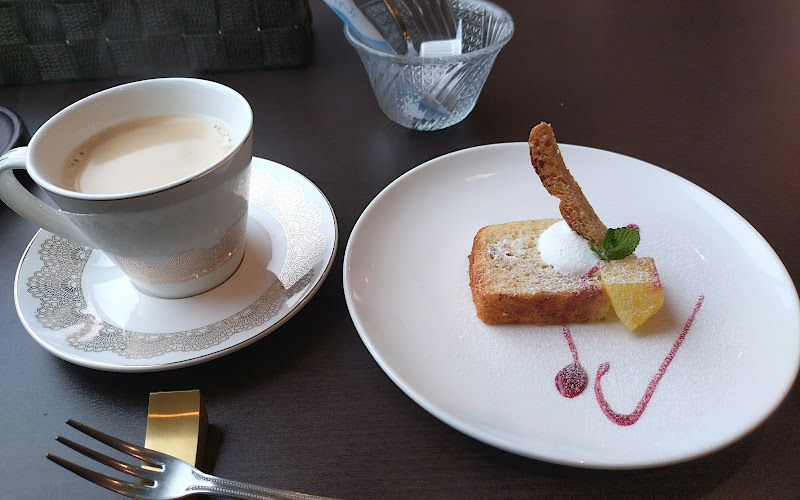 Okinawa Cafe&Bar GENCO(カフェ&バー ジェンコ)