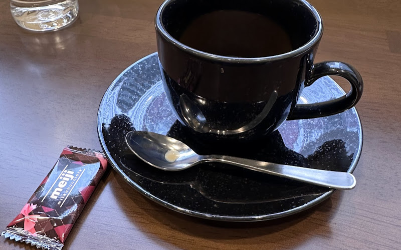 cafe yomoyama