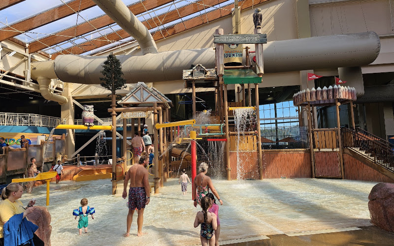 와일드 WaterDome 인도어 워터파크