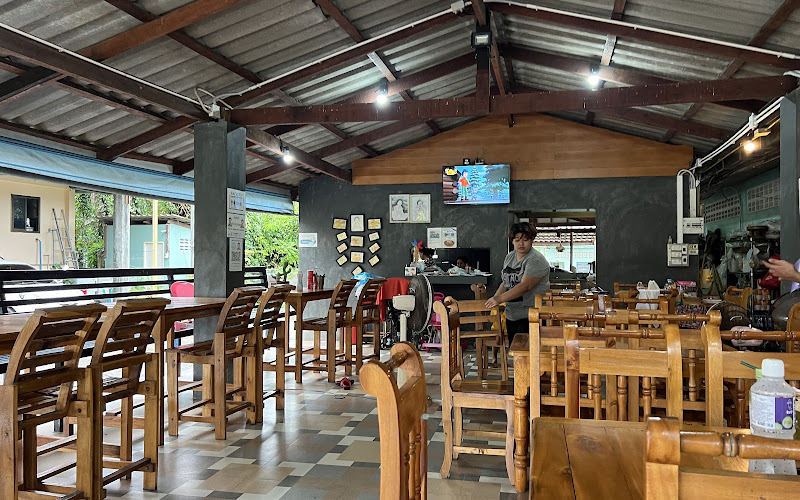 The old Mai Khao restaurant