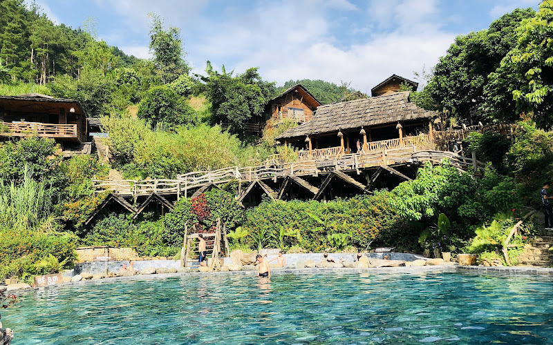Tram Tau Hot Spring