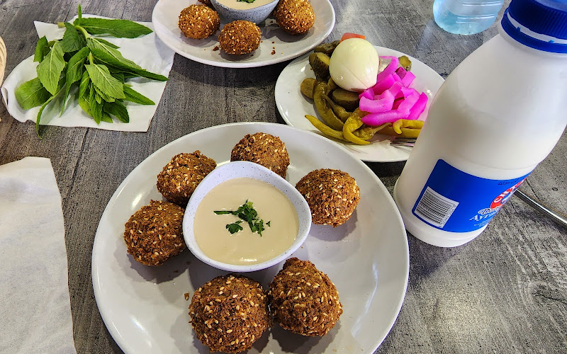 La Rouche Lebanese Restaurant