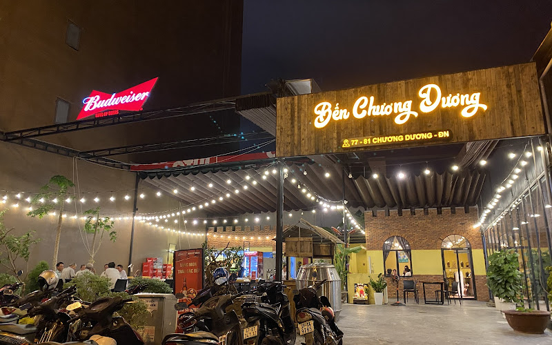 Bến Chương Dương Restaurant