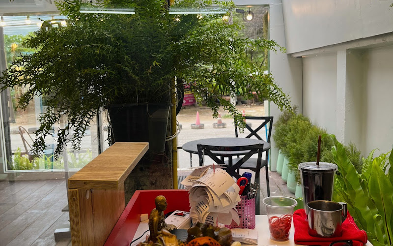 Season salad bar