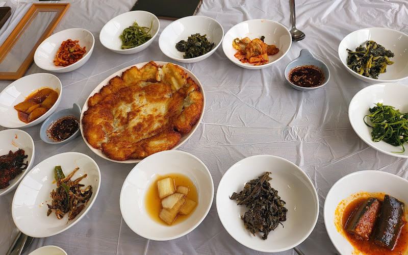 산마을식당