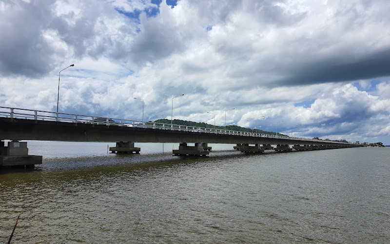 ティンスラーノン橋