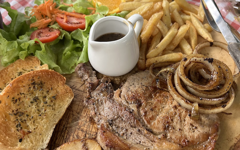 บ้านไม้หอม พรหมคีรี