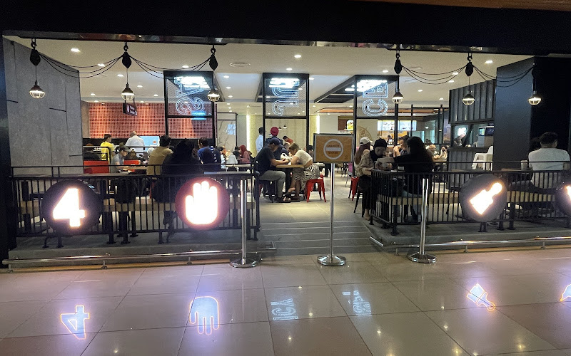 4Fingers Crispy Chicken @ Kuching International Airport