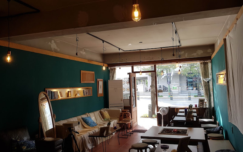 봄테이블 Bom Table