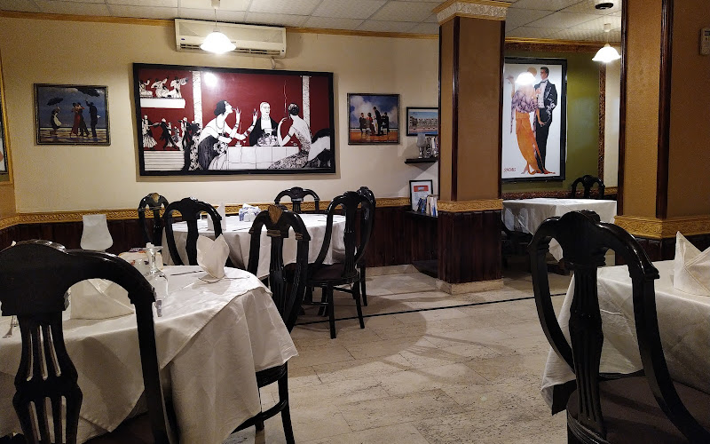 مطعم سنوبس Snobs Restaurant