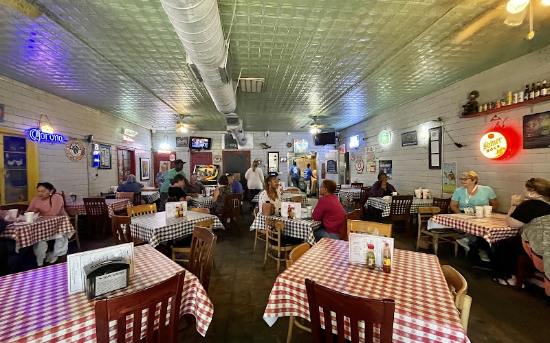 Gus's World Famous Fried Chicken