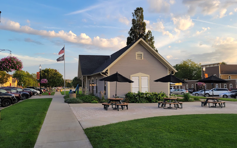Dundee Township Tourist Center