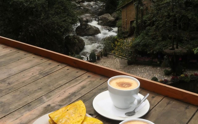 Hoa Cua Nui Restaurant & Coffee