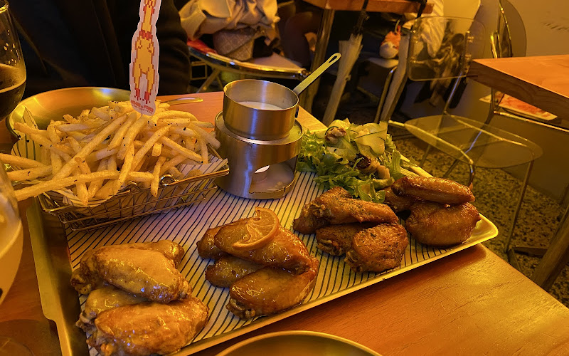尖叫 雞翅 Wings & Fries – 港式雞翅吃到飽・西門餐酒館 Ximen Bar
