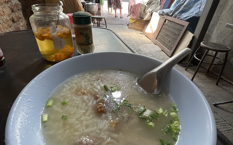 ข้าวต้มกระดูกหมู เจริญกรุง25