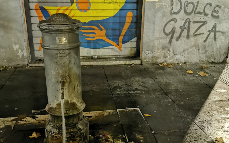 Public Fountain - Drinkable Water