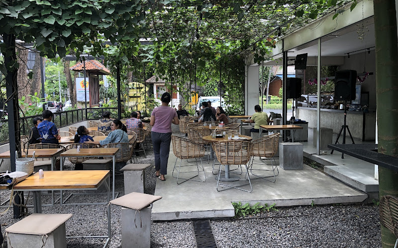 Wasabi_gkr ; warung sate babi golkar bali