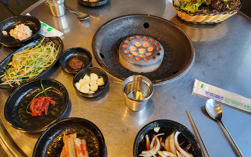 꿀꿀이네연탄돼지갈비