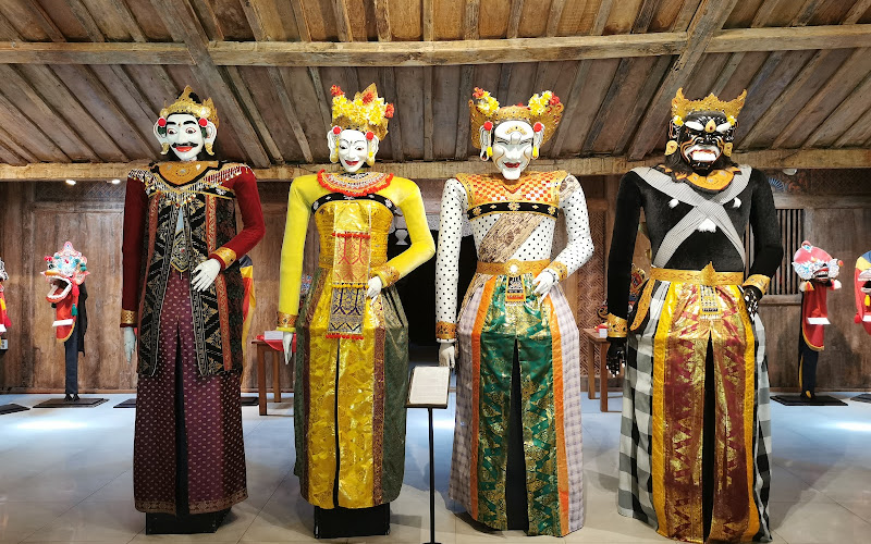Setia Darma House of Mask and Puppets