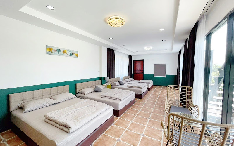 Green​ พูลวิลล่า