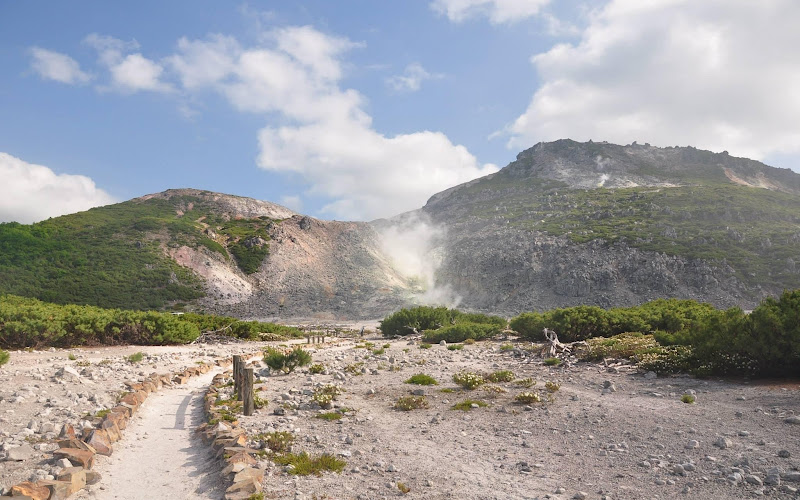 Tsutsujigahara Nature Trail