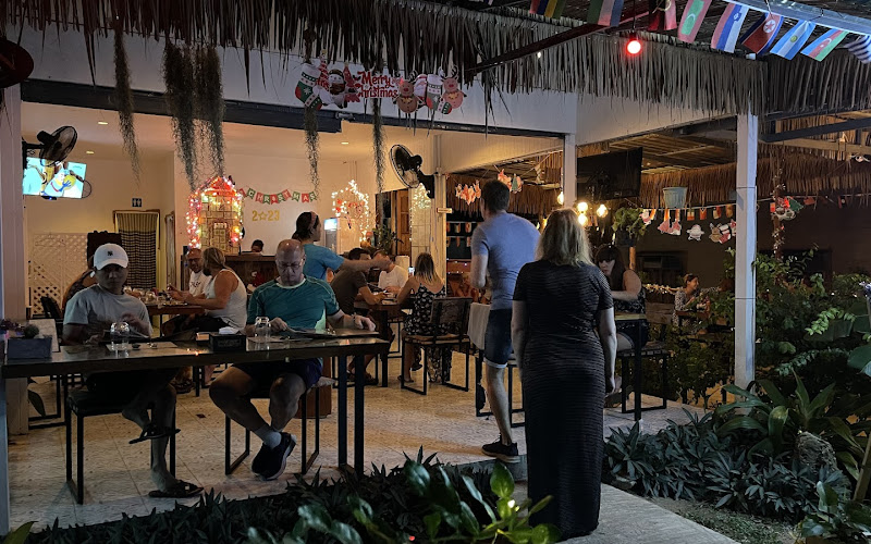 Isaan Fine 2 Restaurant & Bar