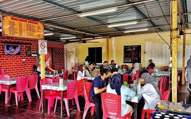 Nasi Lemak Station