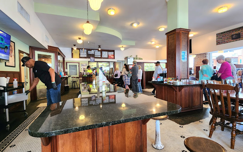 Pearl’s Diner