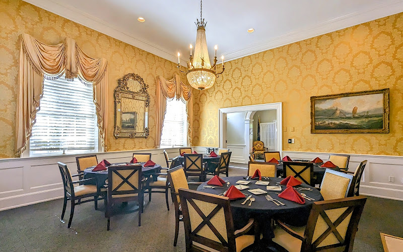 McCutchen House Dining