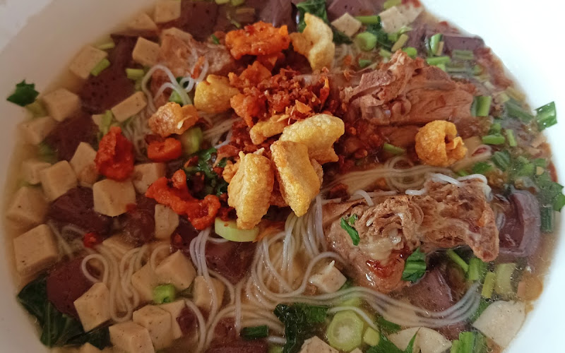 ปุ๊บปั๊บก๋วยจั๊บญวนอุบลฯ ณ ปลวกแดง