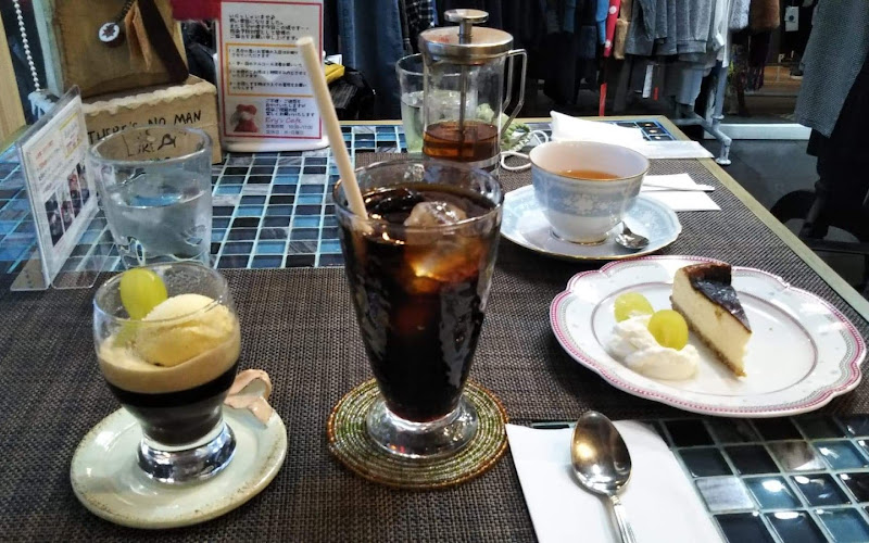 エリーズ カフェ(Ery's Cafe)