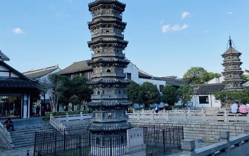 Liuyun Buddhist Temple