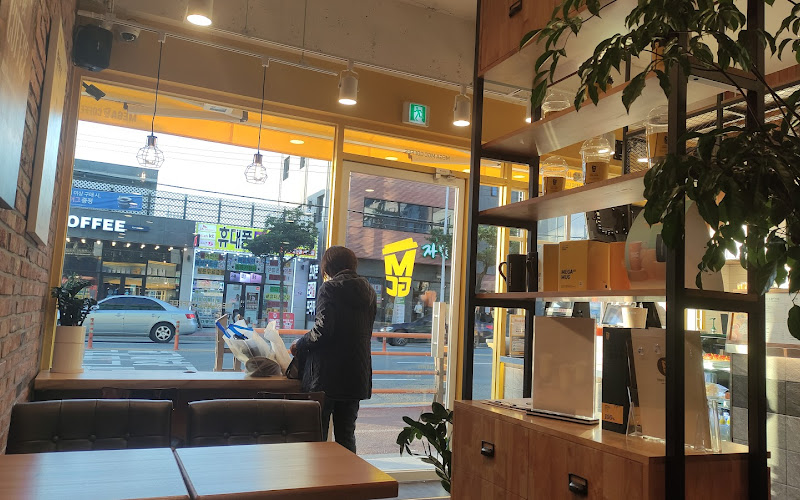 메가엠지씨커피여수신기점