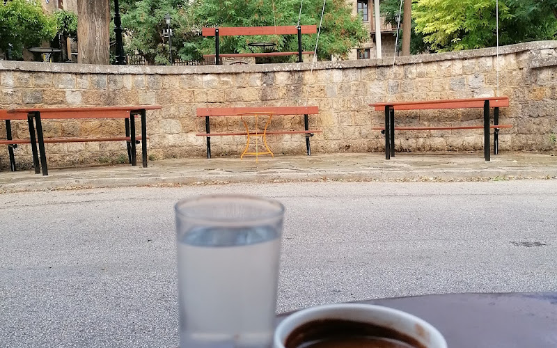 Καφενείο στην Πλατεία " ο Μαλιος "