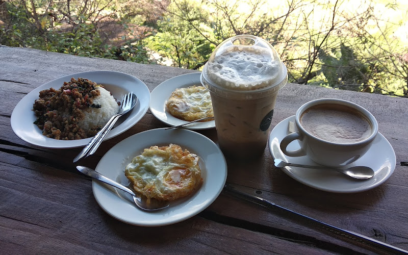 ร้านกาแฟ พาตินนท์ บ้านแม่กลางหลวง ดอยอินทนนท์