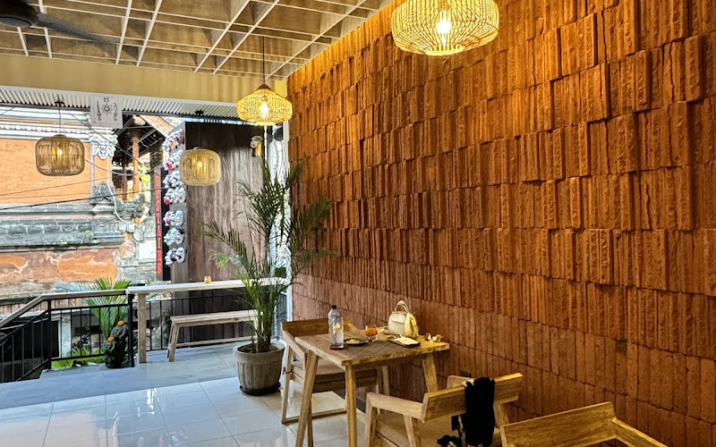Upstairs Coffee & Eatery Ubud