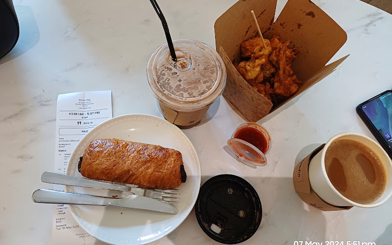 Brown Bag Coffee & Cucur