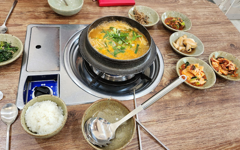 고향메기매운탕