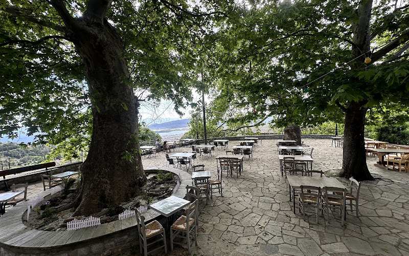 Κεντρική Πλατεία Σταγιατών